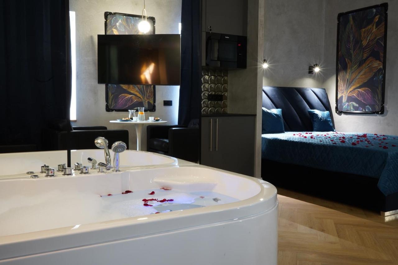 Apartment Apartament Z Jacuzzi W Sercu Miasta